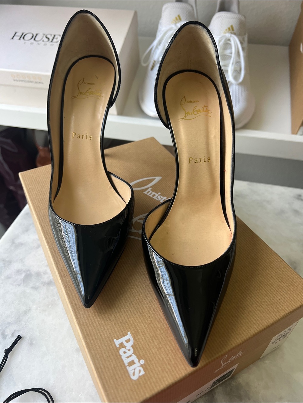 Christian Louboutin Black Patent Pointed-Toe Stiletto Pumps-IRIZA 39.5 100mm - Picture 4 of 5